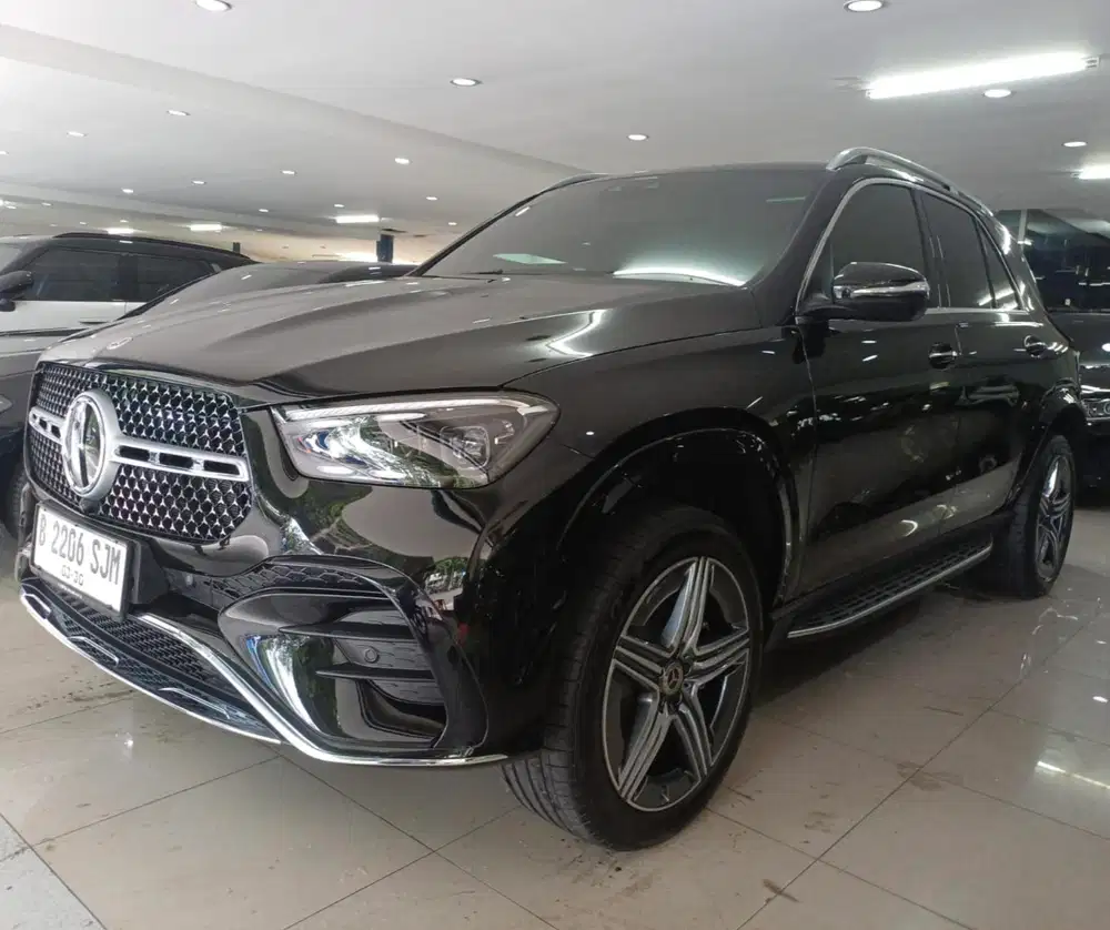 Only 900Miles Mercedes Benz GLE450 AMG 2024 reg 2025