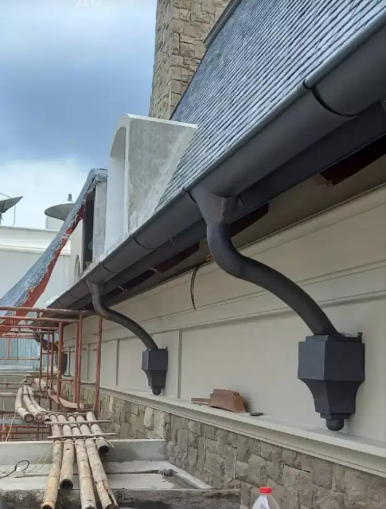 Talang galvanis dan alumunium