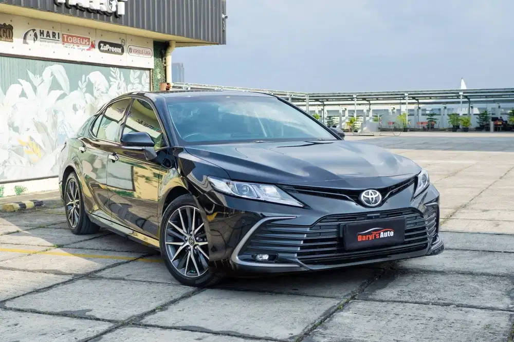 Low Km Toyota Camry V 2.5 2021Like New