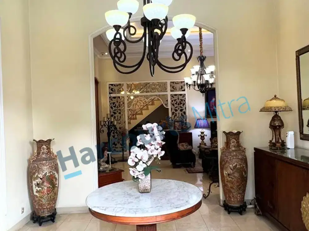 JUAL CEPAT, HUNIAN MEWAH STRATEGIS, 5 MENIT KE TOL CIJAGO DAN STASIUN LRT, SIAP HUNI, FULLY FURNISHED