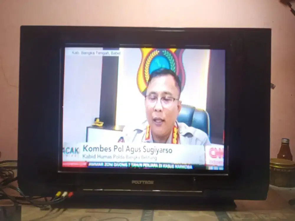 TV POLYTRON Slim 21inc + STB