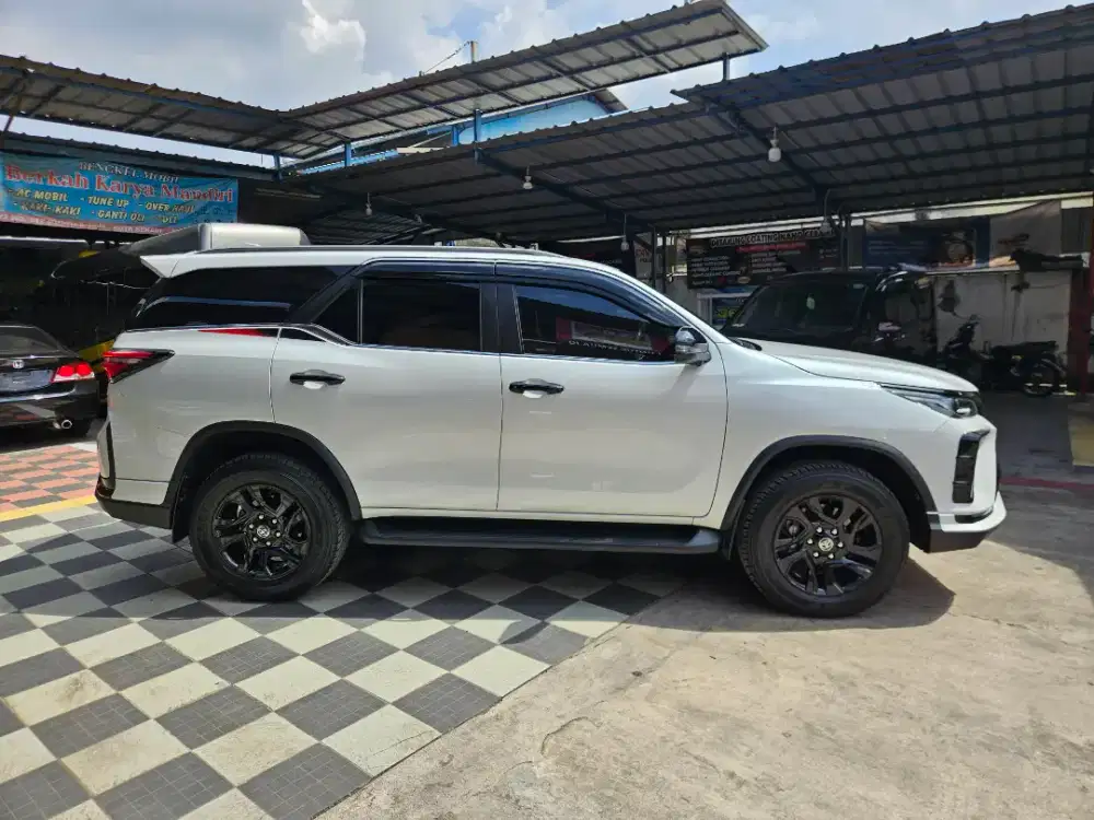 Fortuner Legender