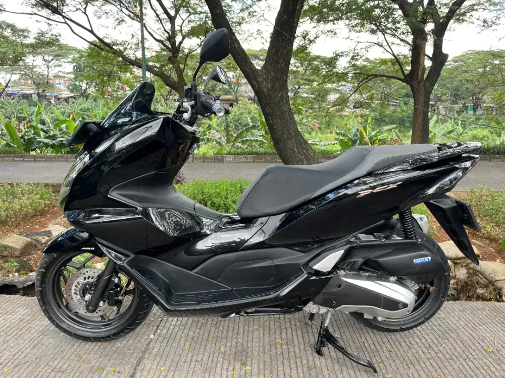 HONDA PCX 160CC TAHUN 2022 TYPE ABS