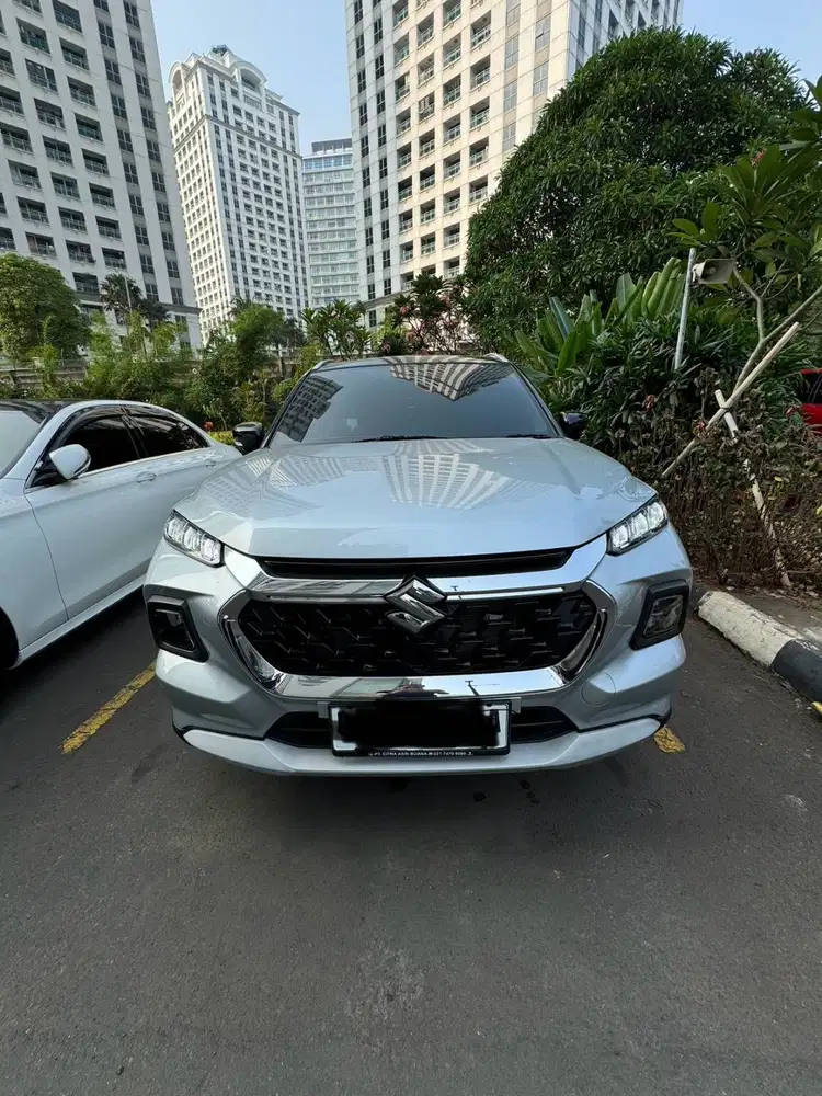 Dijual Suzuki Grand Vitara Hybrid 2023 Tipe GX 2 Tone