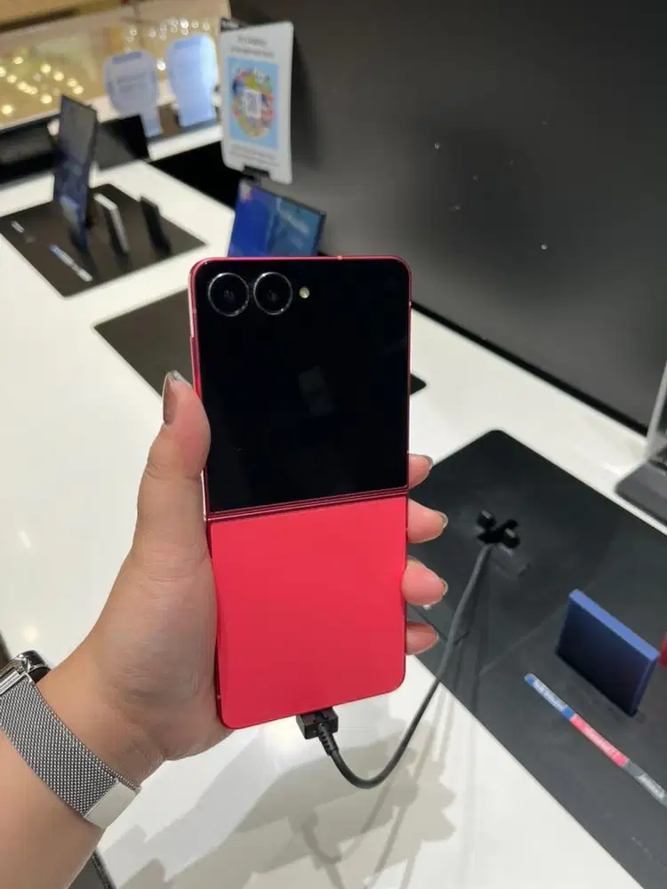 Samsung galaxy zflip7 256gb free gift premium