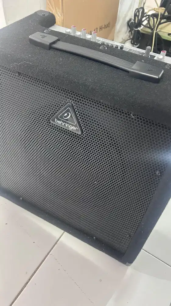 Ampli Keyboard Behringer Ultratone K450FX 45W Original