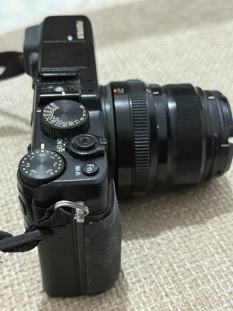 For sale fujifilm xe2s fullset dengan lensa 23mm f2