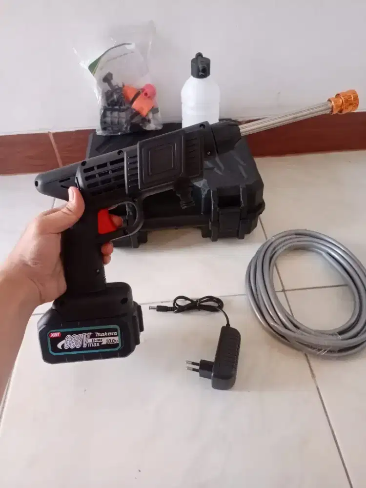 mesin steam motor/mobil batre merk makera kondisi ok
