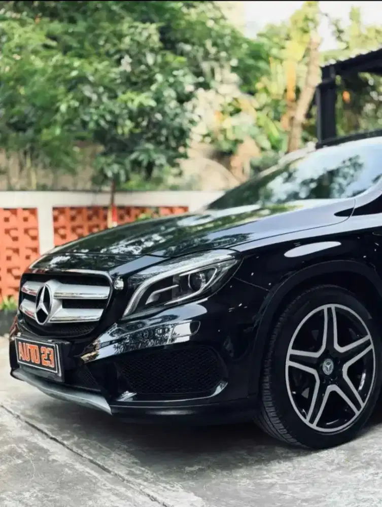 MERCEDES BENZ GLA 200 2014 LOW KM FULL SET