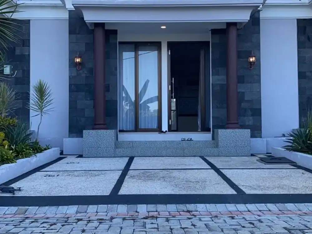 VILLA 2 LANTAI BONUS PERABOT SAMPING JATIM PARK 2