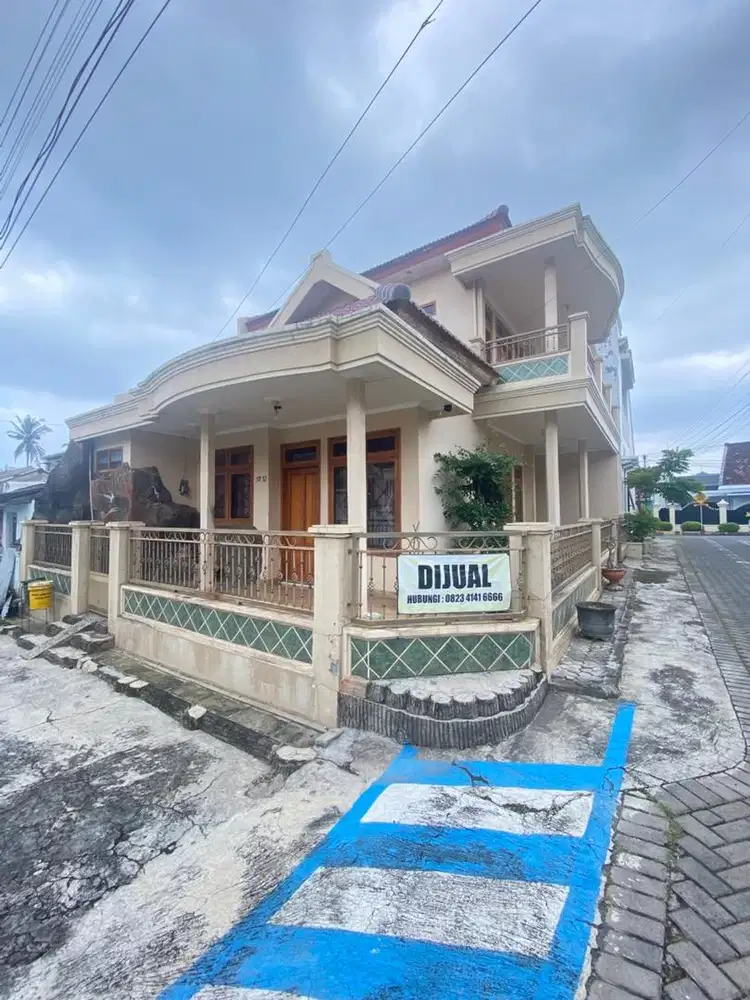 DIJUAL RUMAH 2 LANTAI, KLATAK, BANYUWANGI