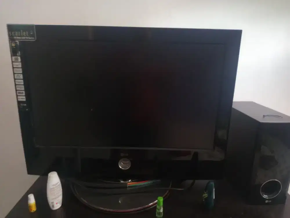 TV LCD LG Scarlet 32