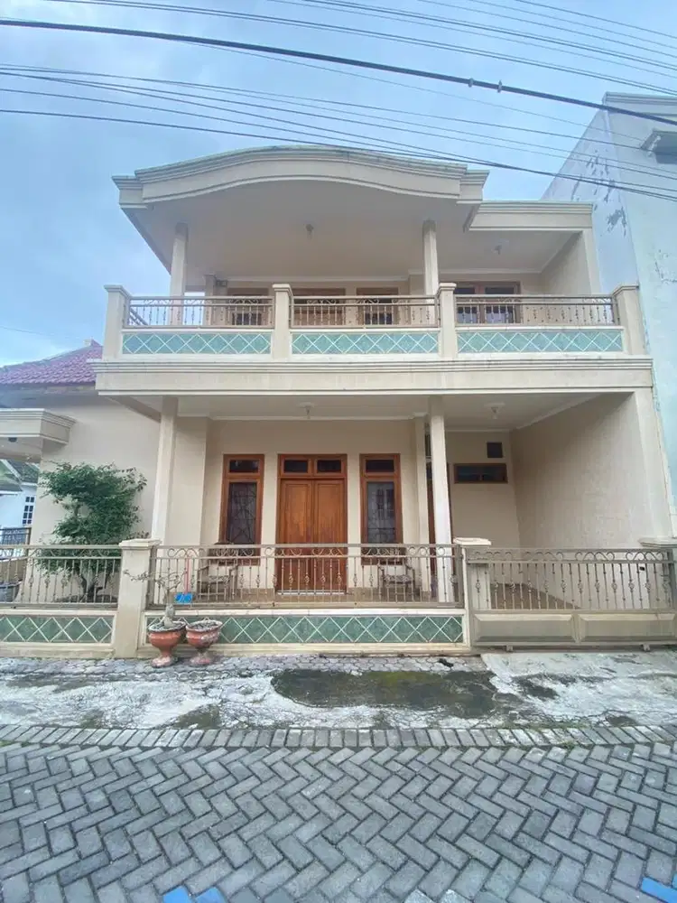 DIJUAL RUMAH 2 LANTAI, KLATAK, BANYUWANGI