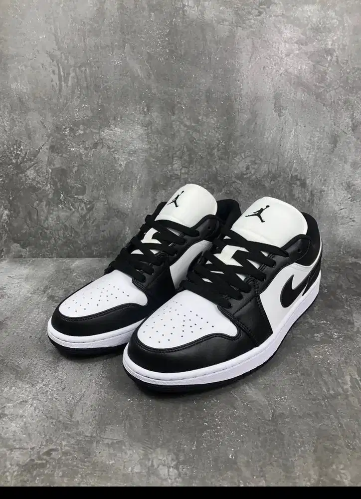 Air Jordan low panda