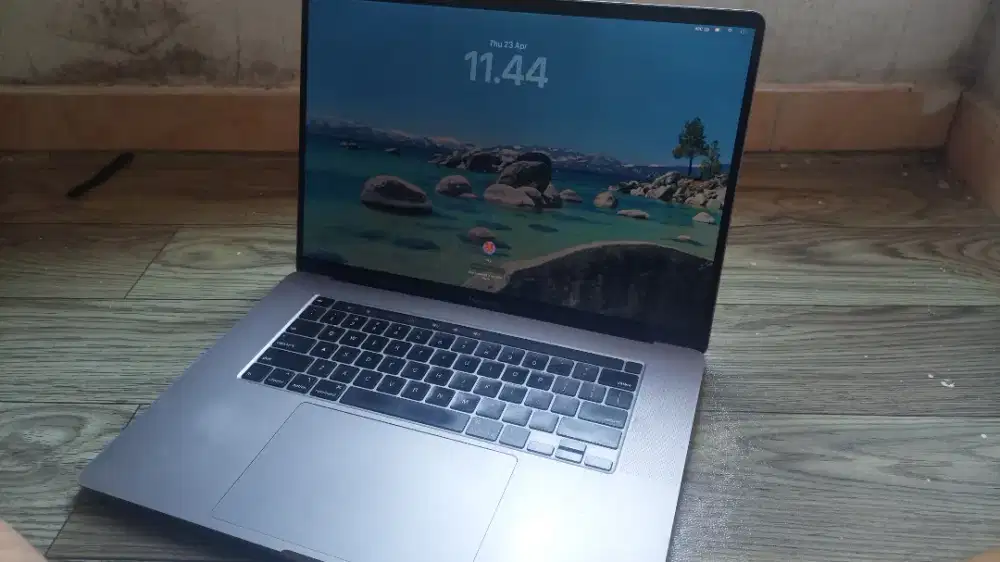 Macbook Pro 2019 i9 32GB 512GB Dual VGA