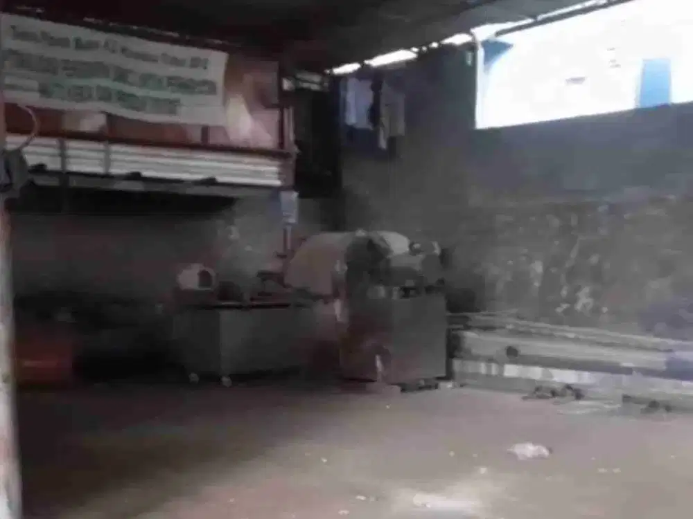 Dijual Cepat dan Murah dibawah harga pasar workshop/gudang di jalan utama di Jatisari, Jatiasih, Bekasi