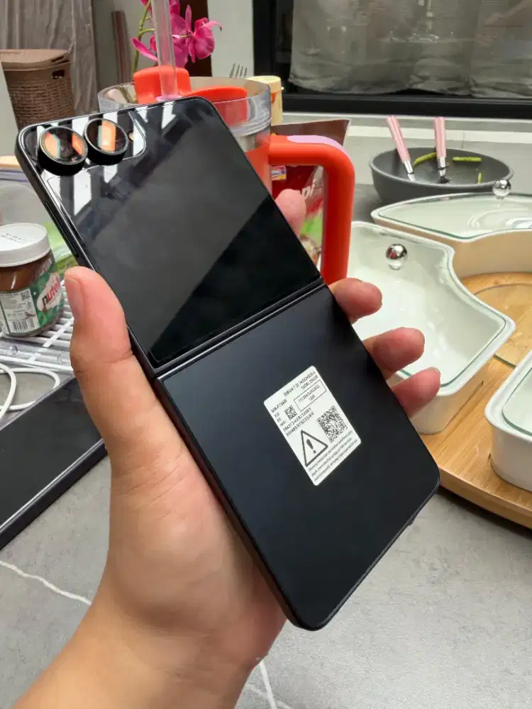 Samsung Galaxy Z Flip 7 Garansi