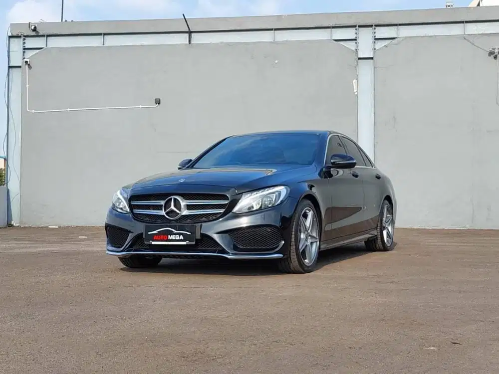 Mercedes Benz Mercy C 200 C200  ( W205 ) AMG 2017 Black on Black