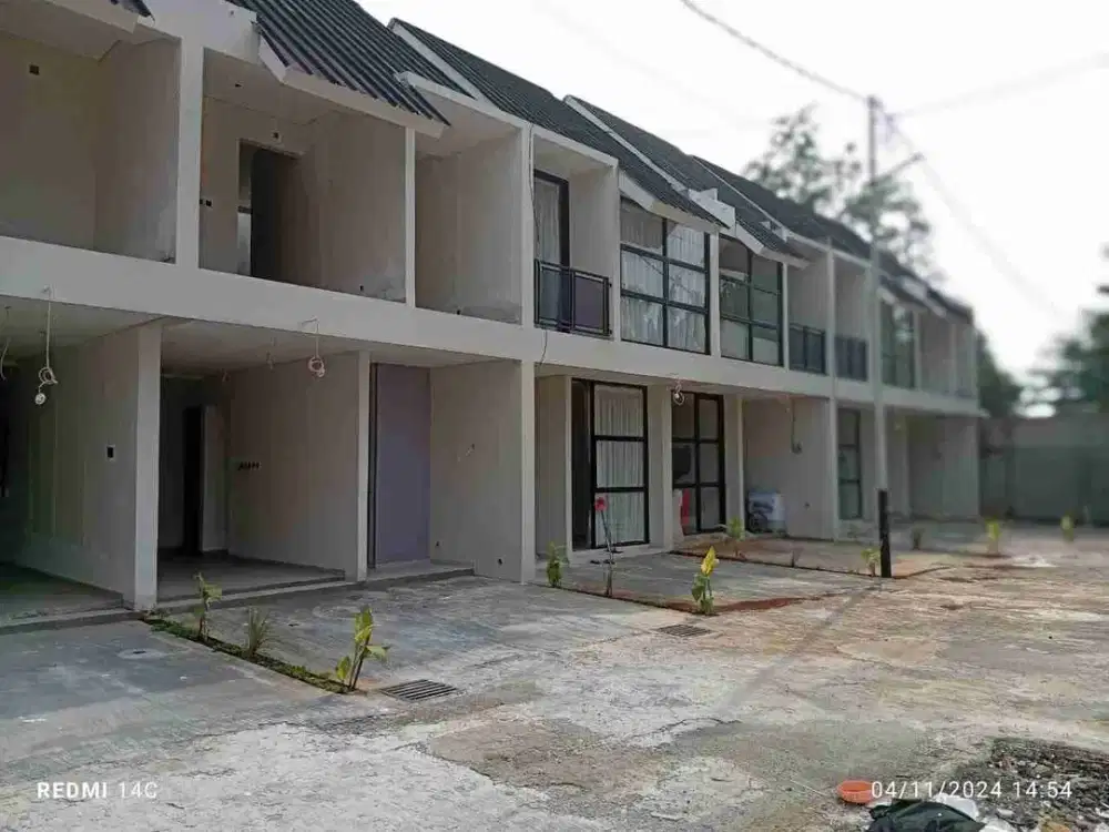 PROMO RUMAH 2 LANTAI BEBAS BANJIR LOKASI DALAM PERUMAHAN