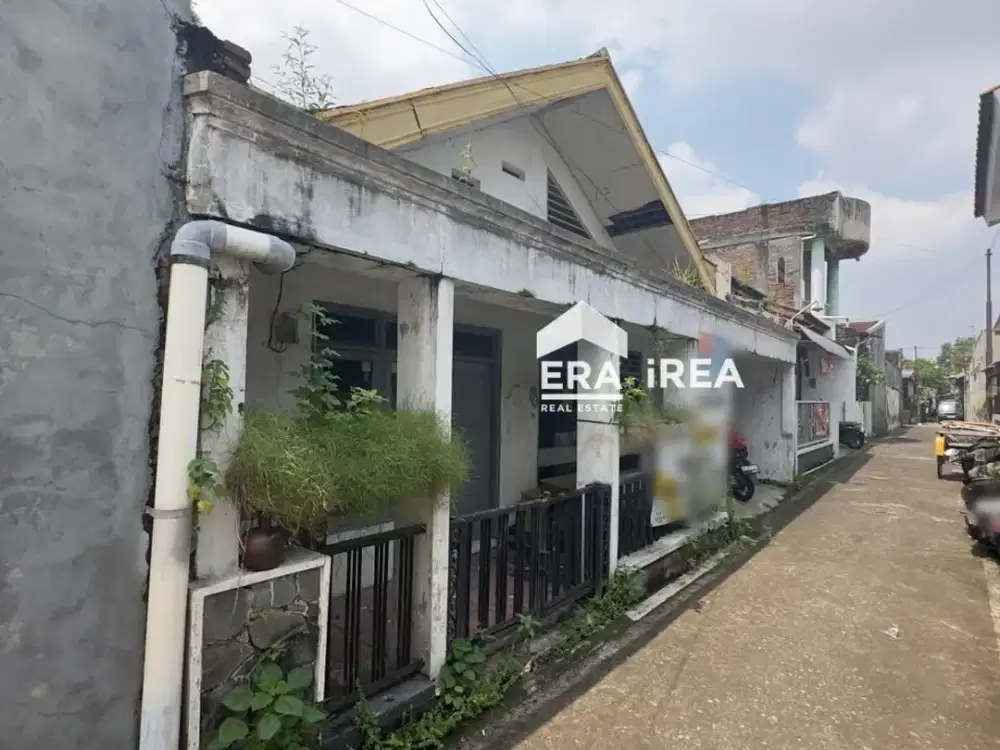 RUMAH DIJUAL DI SOLO DEKAT PASAR HARJODAKSINO