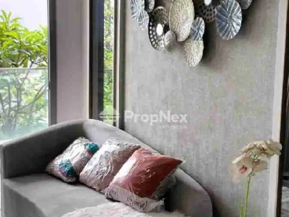 Private Lift La Viz Mansion Apartemen Pakuwon Mall