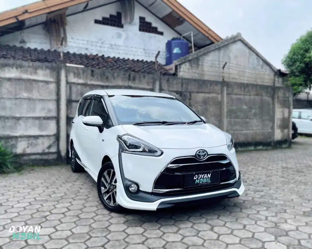 [Harga Cash] Toyota Sienta Q Matic 2017, KM 74k (Real)