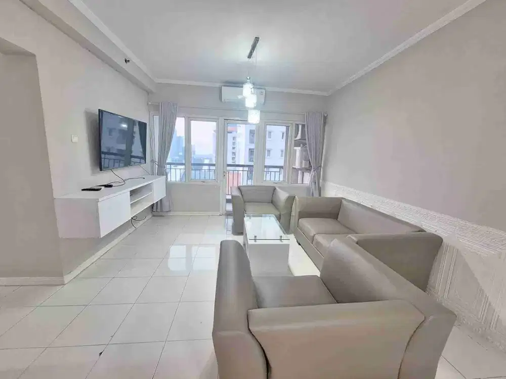 Disewakan perbulan apartemen 3 kamar apartemen grand palace kemayoran furnish