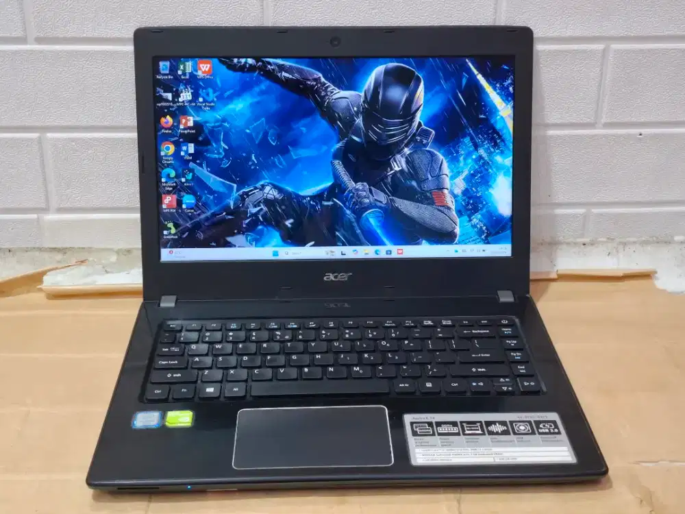 Acer Aspire E5-475G Intel Core i3-6006U/Ram 8GB/SSD 256GB/NVIDIA 940MX