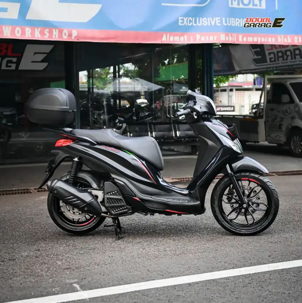 PIAGGIO MEDLEY S 150 HITAM 2019 
‎LOW KM 7000 ISTIMEWA
