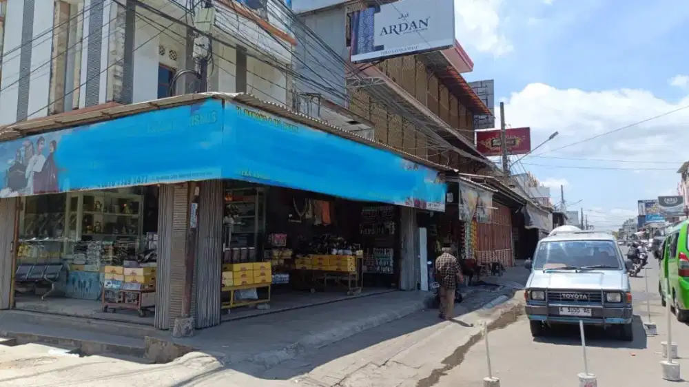 Dijual Ruko Strategis di depan Pasar Rau