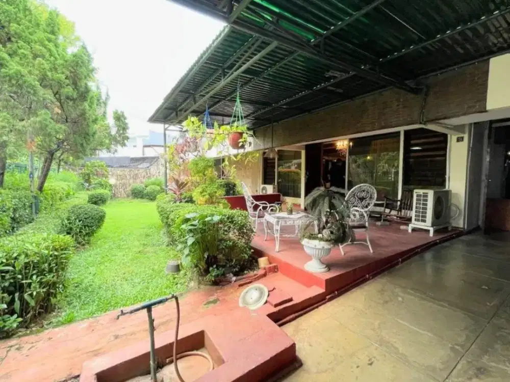 Di Jual Rumah Kebayoran Baru Cantik dan Asri