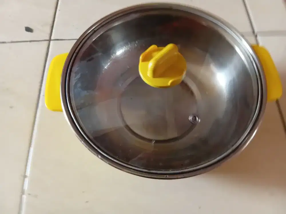 Dijual Panci Listrik ukuran 2 liter. Bisa untuk memasak nasi. Nego