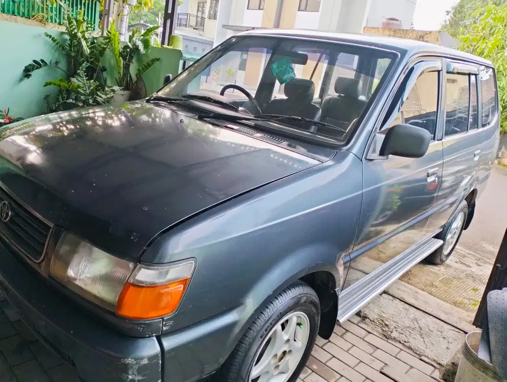 Kijang SGX 1.8 bensin murah meriah
