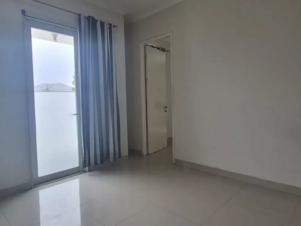 Disewakan Rumah Hoek San Lorenzo Illago Gading Serpong