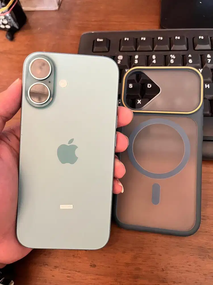 IPHONE 16 128gb IBOX WARNA TEAL