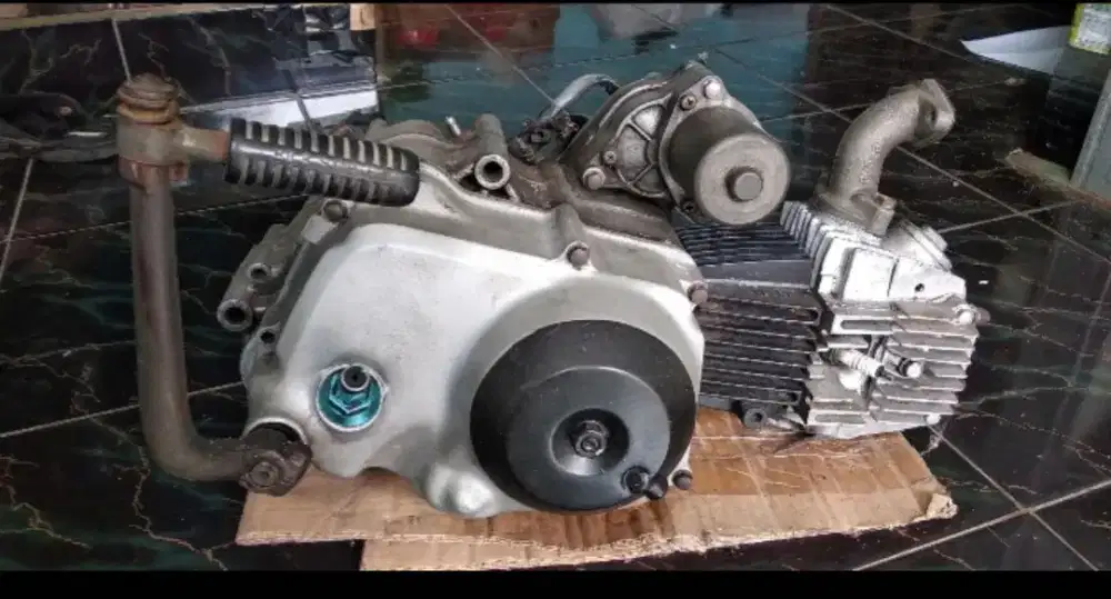 Part suku cadang mesin astrea