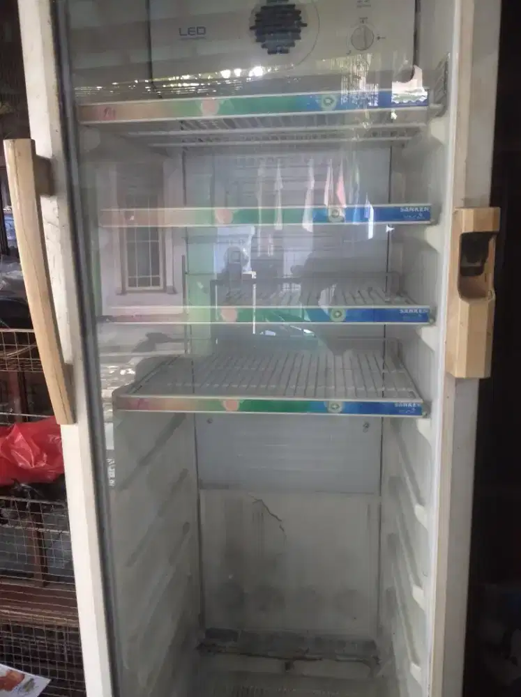 showcas sanken 4 rak