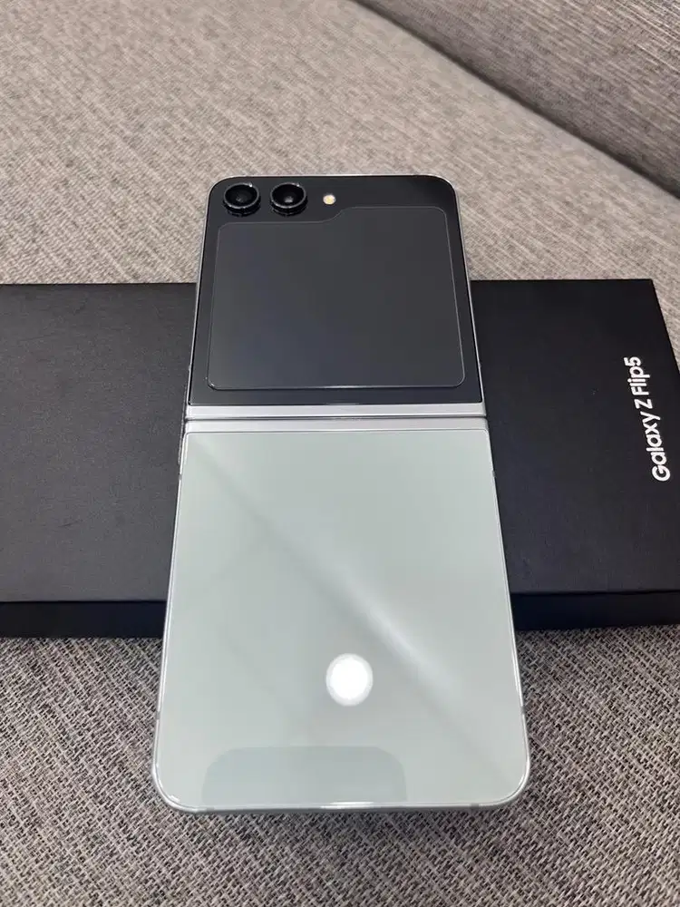 Samsung Galaxy Z flip 5 256GB