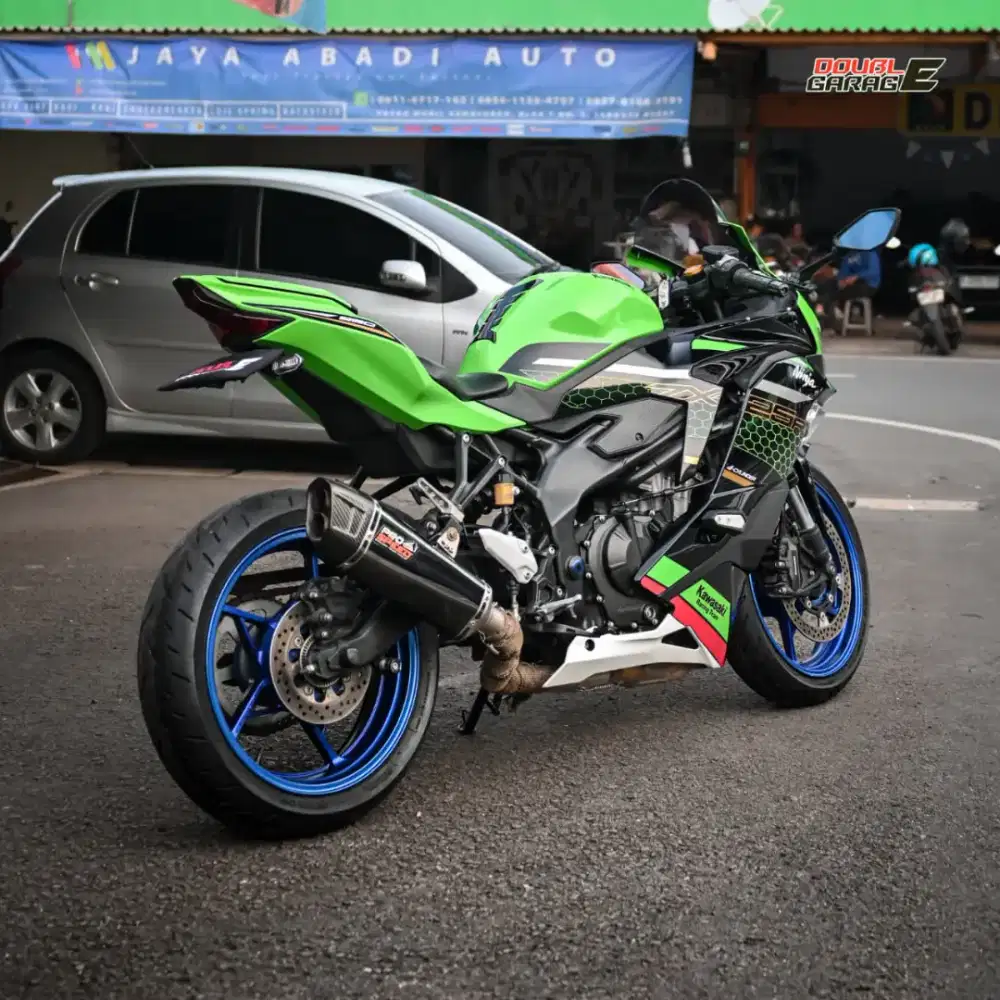 KAWASAKI ZX25R 2020 HIJAU ABS LOW KM