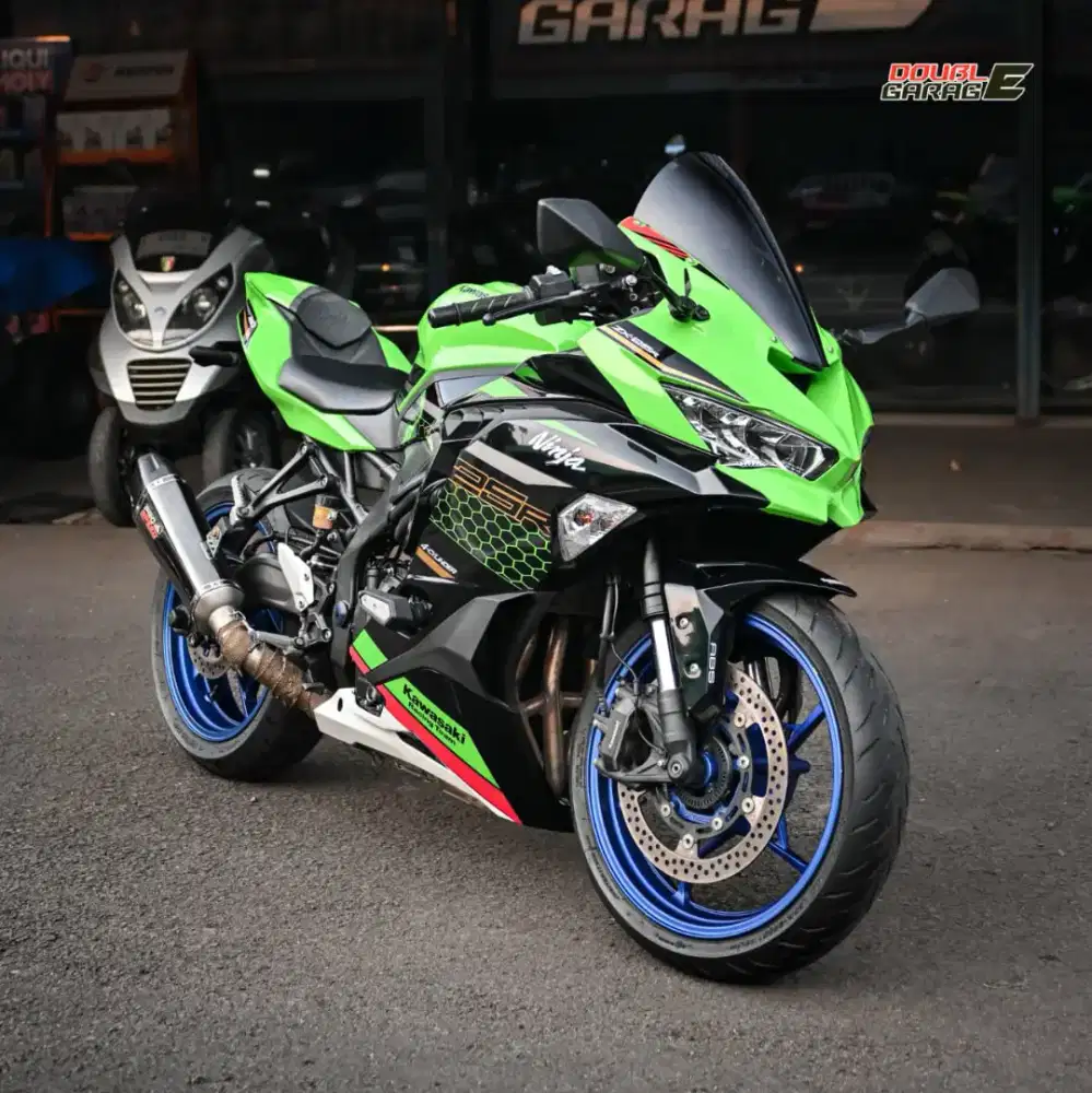KAWASAKI ZX25R 2020 HIJAU ABS LOW KM