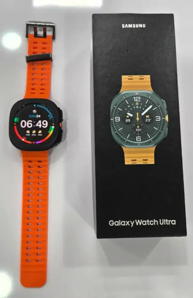 Samsung Galaxy Watch Ultra 47 inch Like New