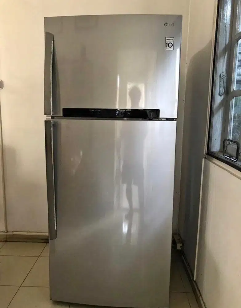 DIJUAL CEPAT KULKAS LG 2 PINTU