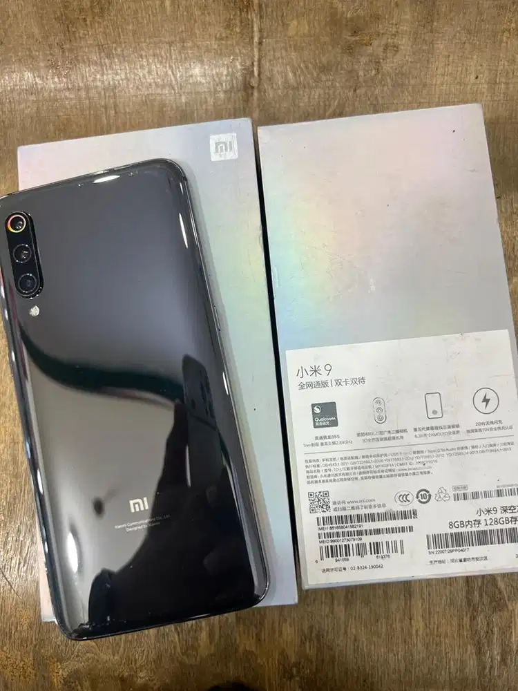 Xiaomi Mi 9 8/128 Piano Black