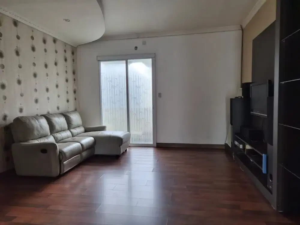 Disewakan rumah full furnish di San Lorenzo Illago Gading Serpong