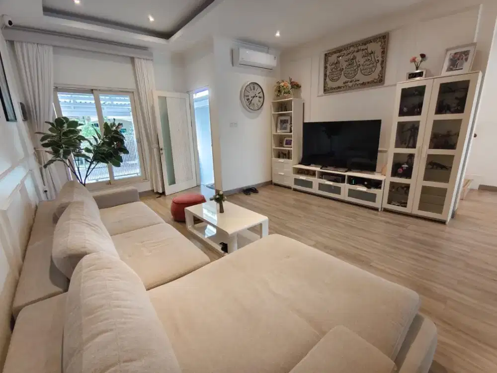 rumah 3 lantai siap huni di puri gading jimbaran,fully furnish,dkt GWK