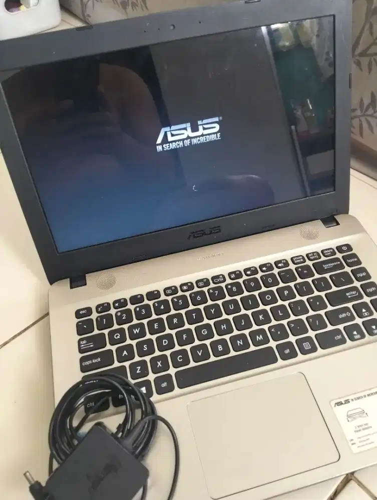 Jual Laptop ASUS X441N
Memory 4/HDD 500GB