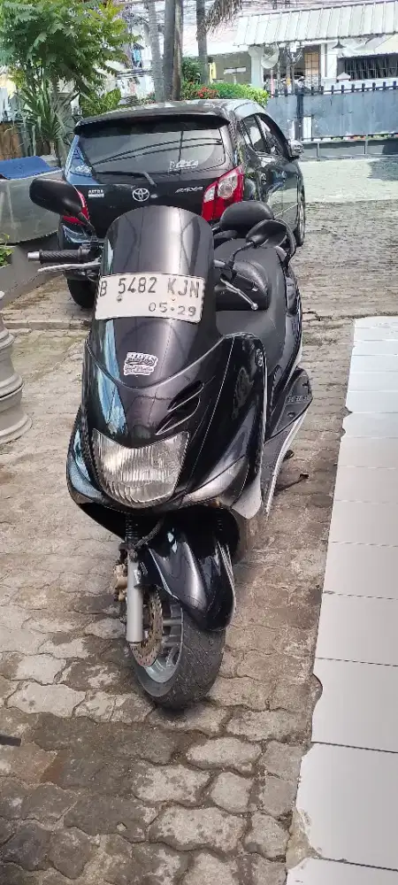 Yamaha Majesty 125 th 2004