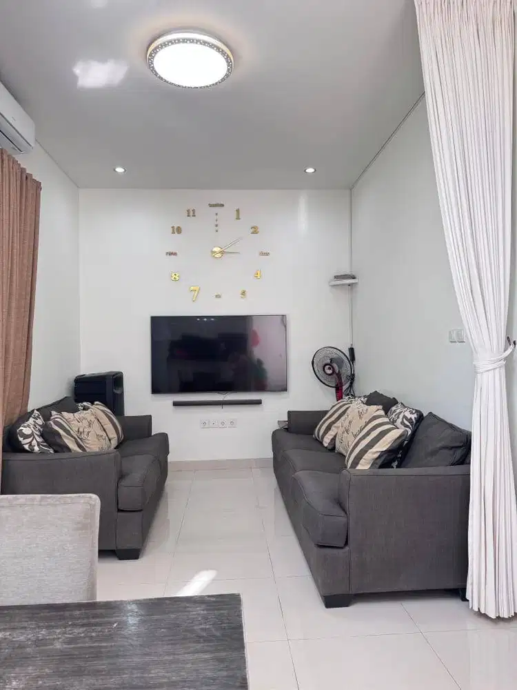 Rumah Semi Villa Full Furnished Strategis dekat ke Pantai Melasti