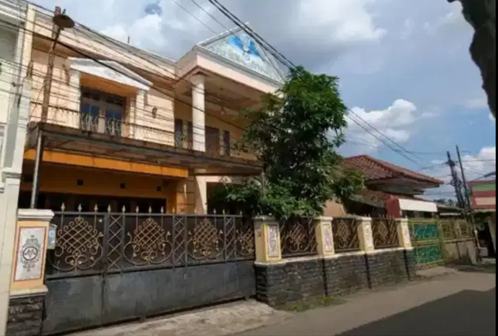 RUMAH MEGAH DI JATICEMPAKA - JATIWARINGIN