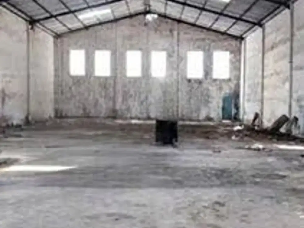 Di sewakan Gudang Suri mulia Margomulyo surabaya